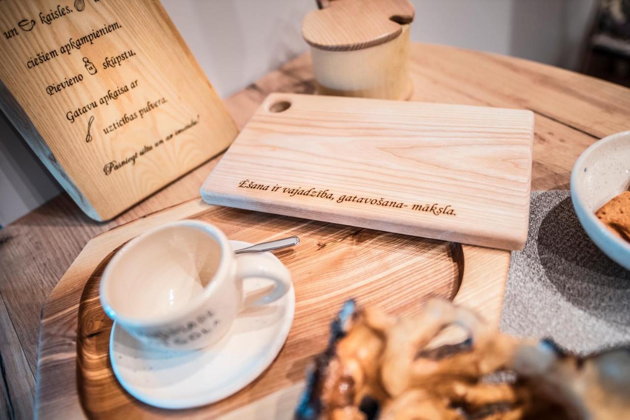 Handmade Latgola - Vairak Ka Vienkarsi "Naktsmitne" Livani Exterior photo